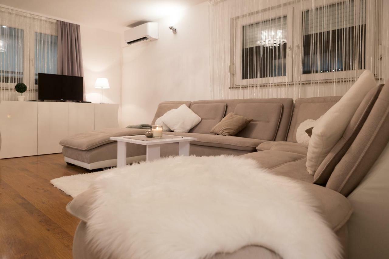 Apartman Korina Otocsán Kültér fotó