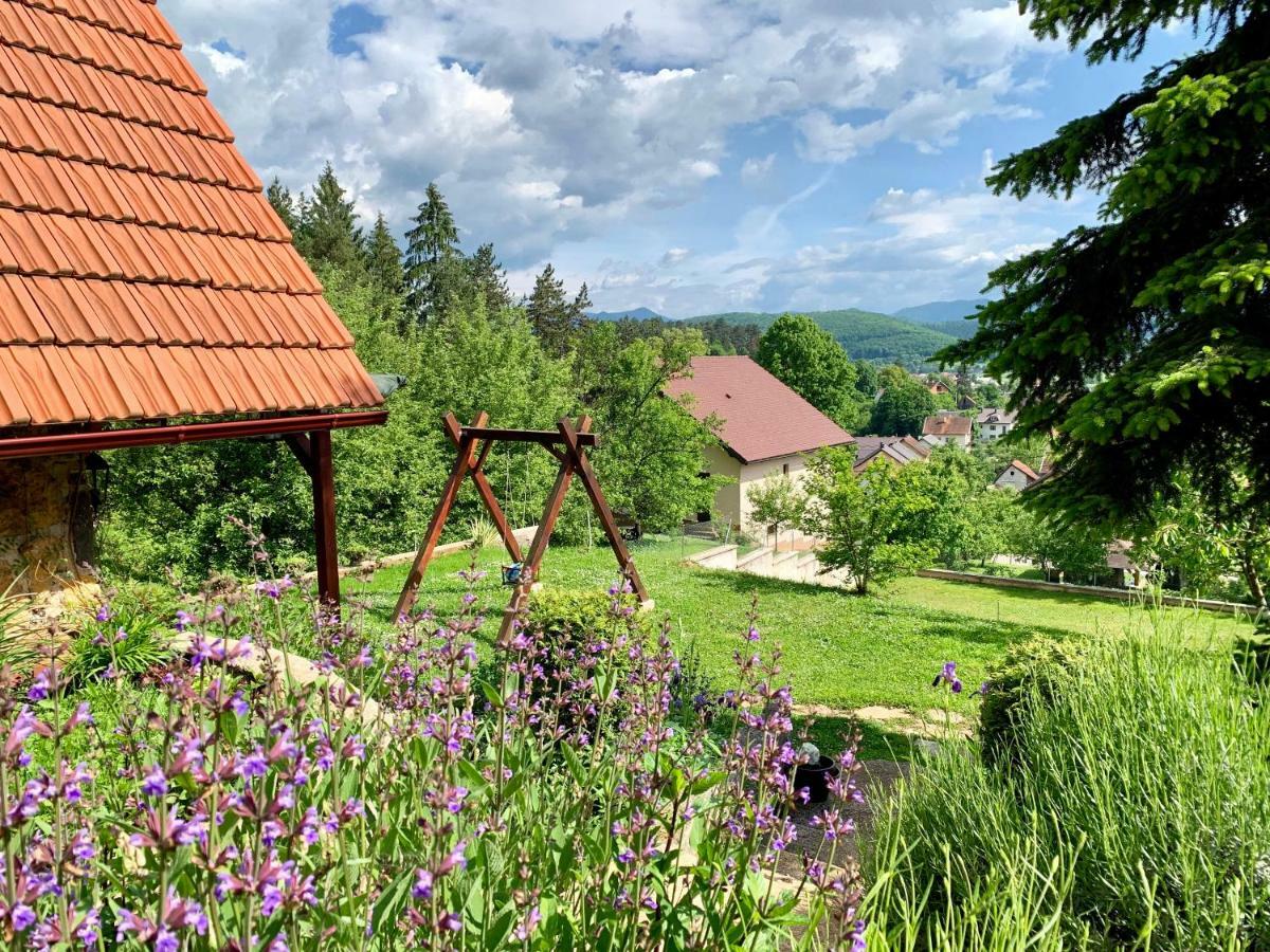 Apartman Korina Otocsán Kültér fotó