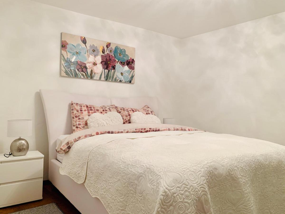 Apartman Korina Otocsán Kültér fotó